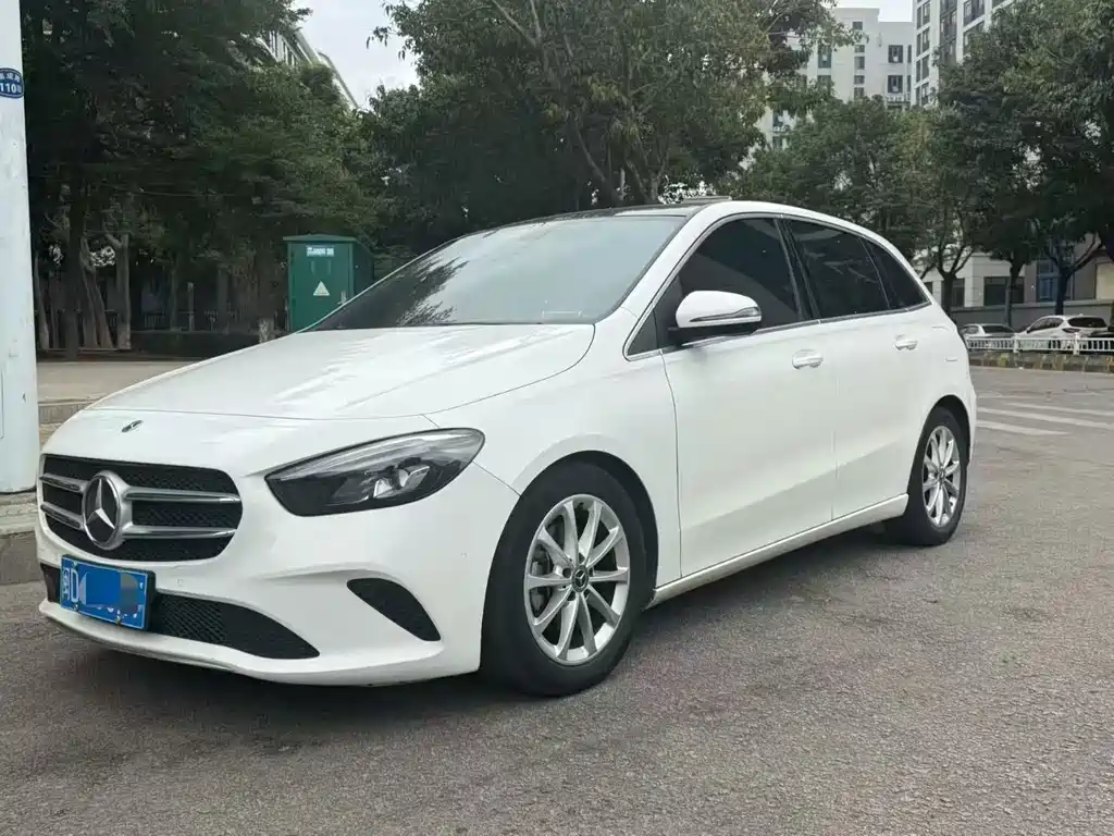 Mercedes-Benz B-class 2021 Model B 200 fashion type