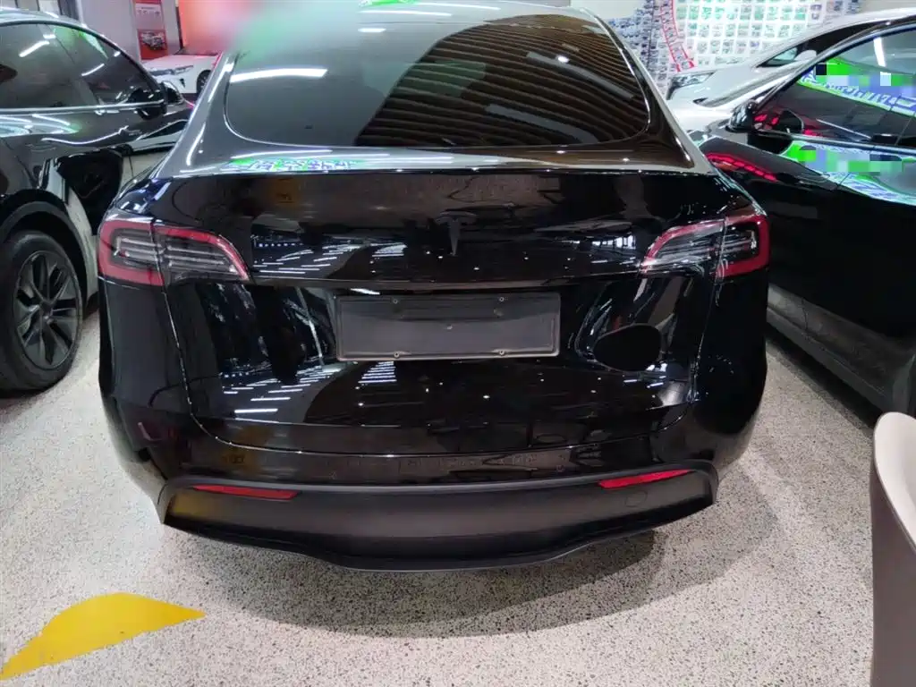 Model Y 2022 facelift, long battery life, all-wheel drive version