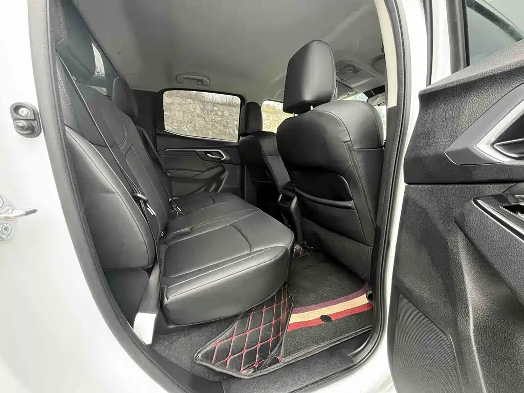 Lingtuo 2023 2.5T automatic four-wheel drive diesel ultimate standard shaft