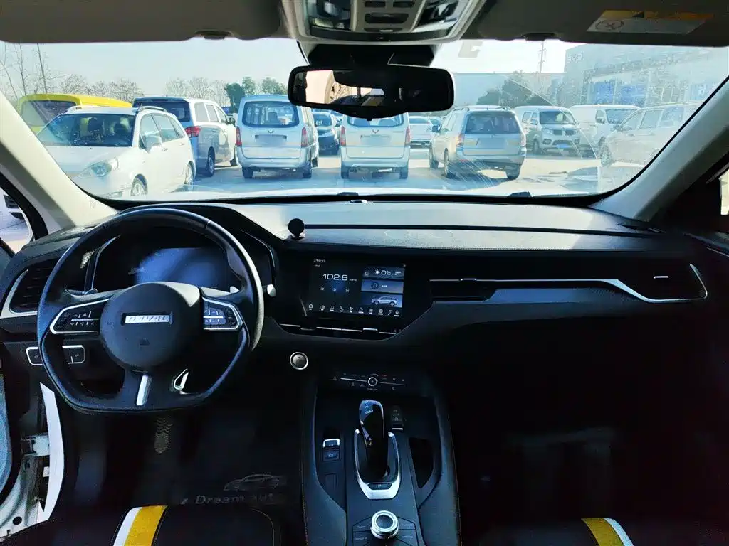 Haval F7x 2019 2.0T two-wheel drive extremely smart tide play version