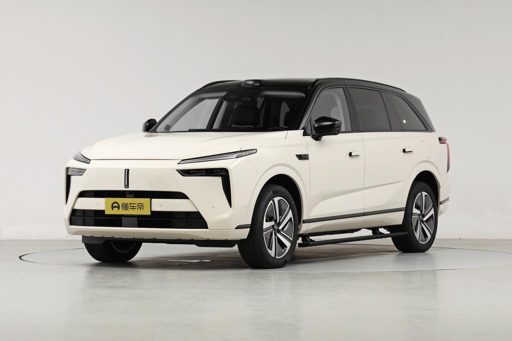 Four-wheel drive Ultra