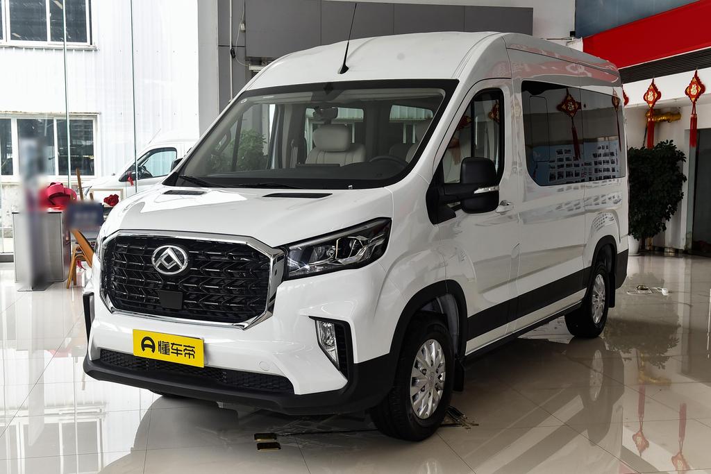 Zhida 2.0T automatic rear drive, long axis, high top, single tire, 9 seats