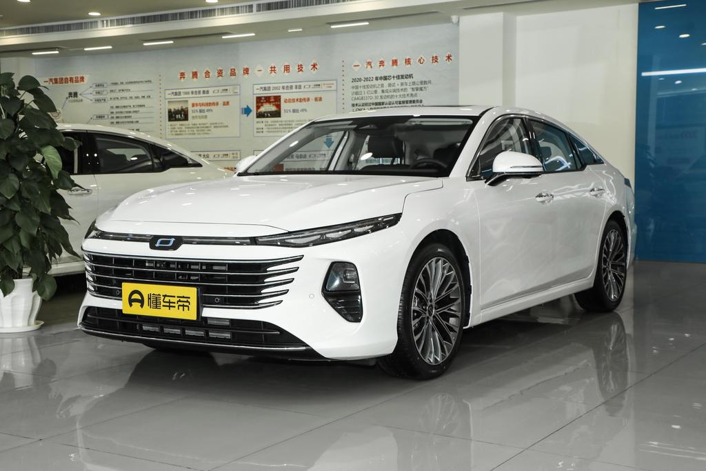 Facelifted fourth-generation 2.0T pilot type