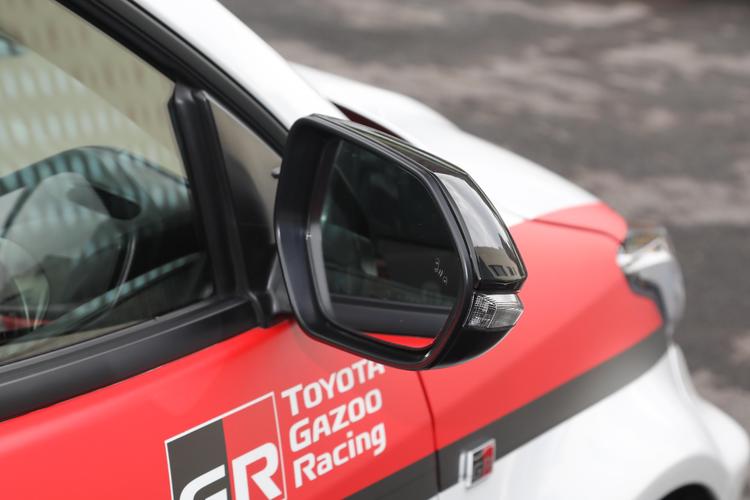 Фото машины 66