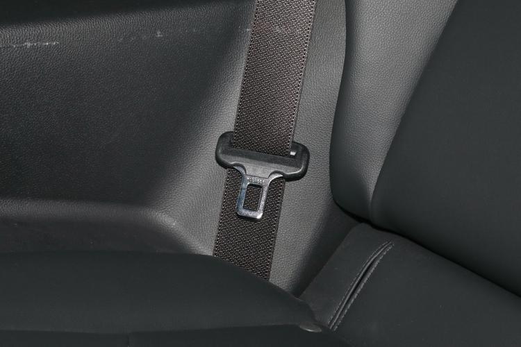 Фото машины 200