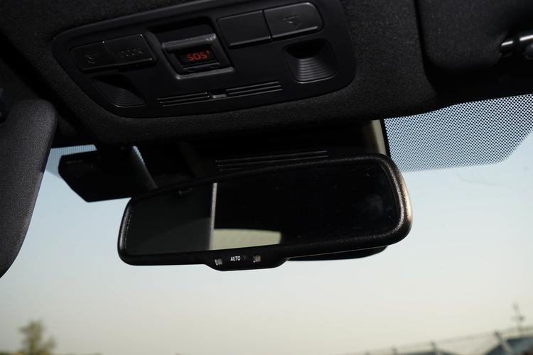 Фото машины 235