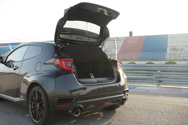 Фото машины 245