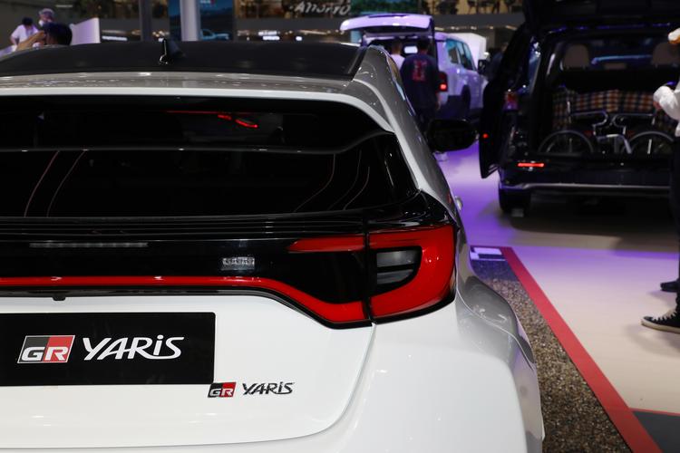 Фото машины 320