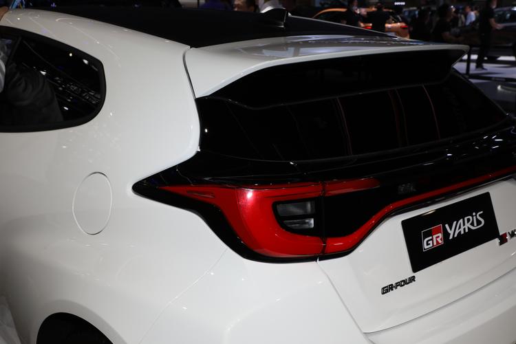 Фото машины 333