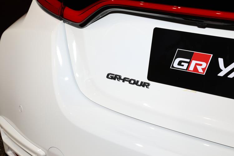 Фото машины 335