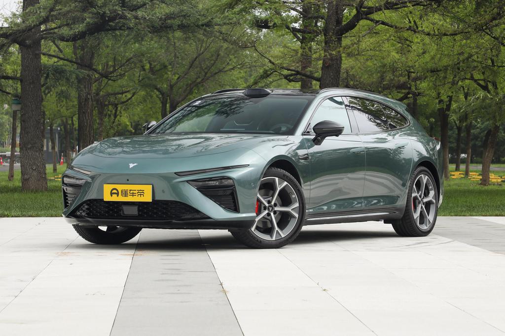 Pure electric 640 AWD Max version
