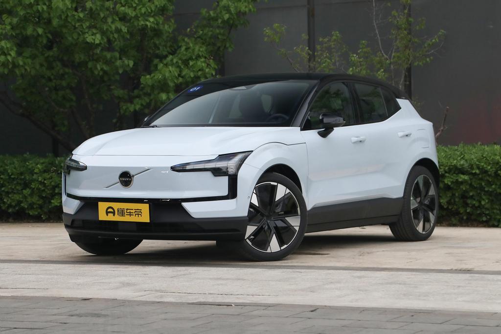 Dual-motor four-wheel drive high-performance version Ultra