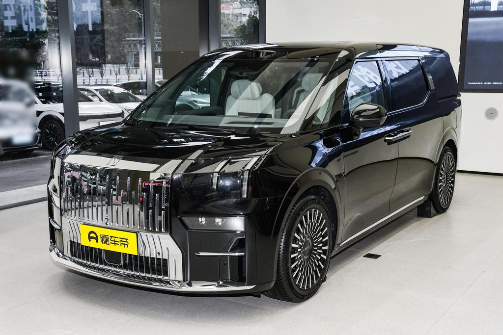 Seven-seater aisle version two-wheel drive 140kWh