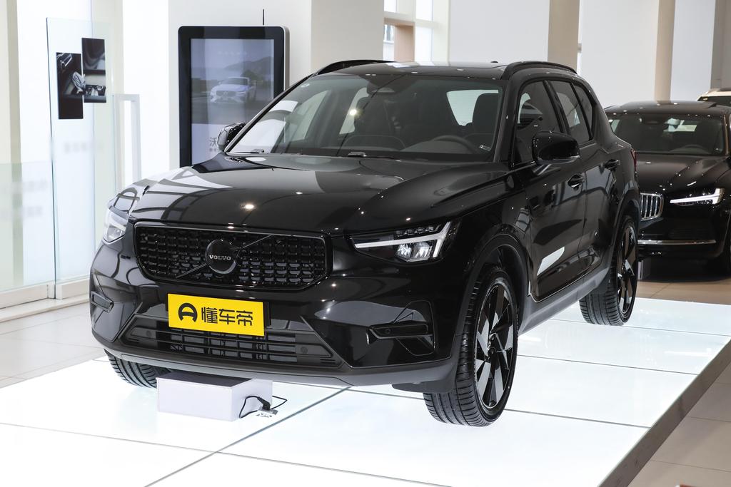 B4 four-wheel drive Zhiyuan Polar night Black version