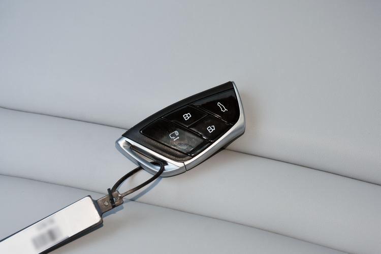 Фото машины 205