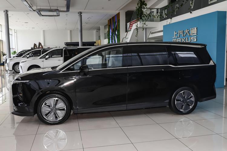 Фото машины 228