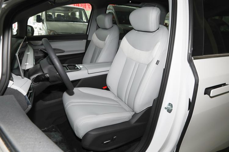 Фото машины 320