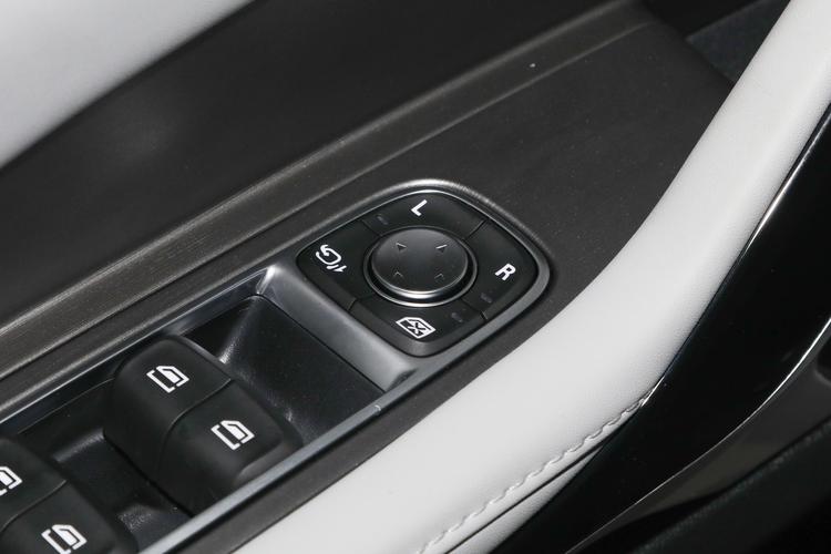 Фото машины 333