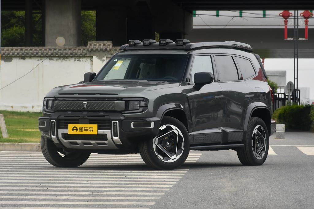 Worry-free Traversal Edition Four-wheel Drive Secret Realm Edition