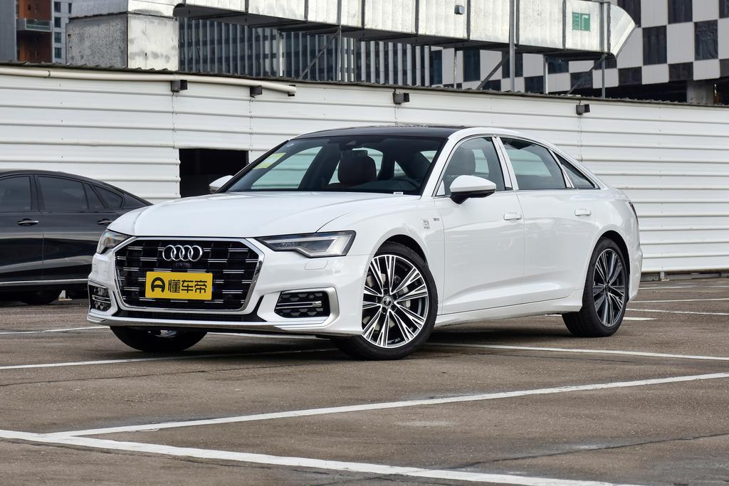 45 TFSI Premium Dynamic Type