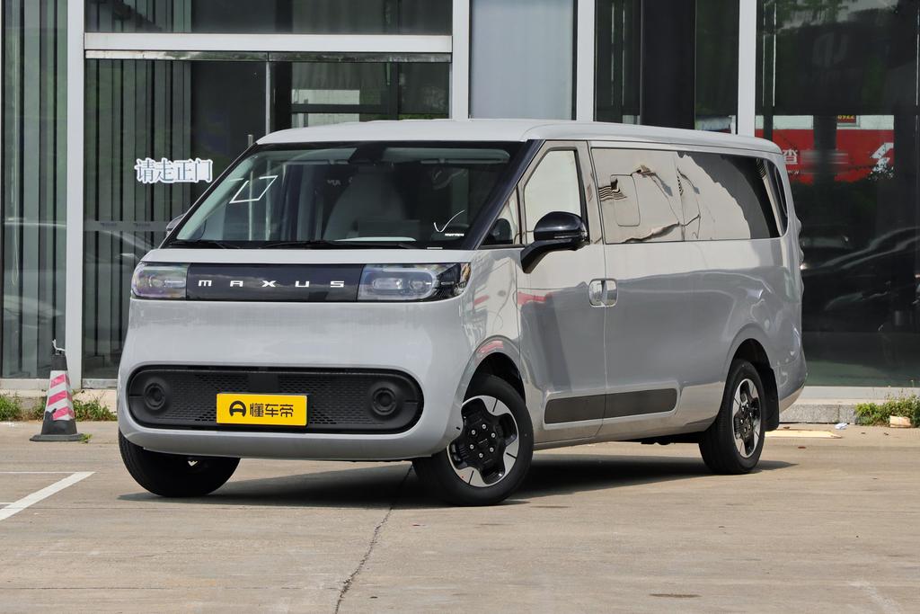 Long-axis low-top operation version 64kWh 9 seats