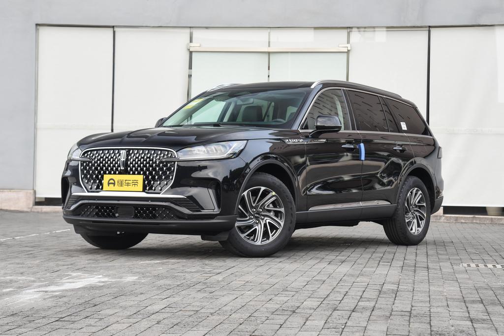 3.0T V6 four-wheel drive elegant six-seater