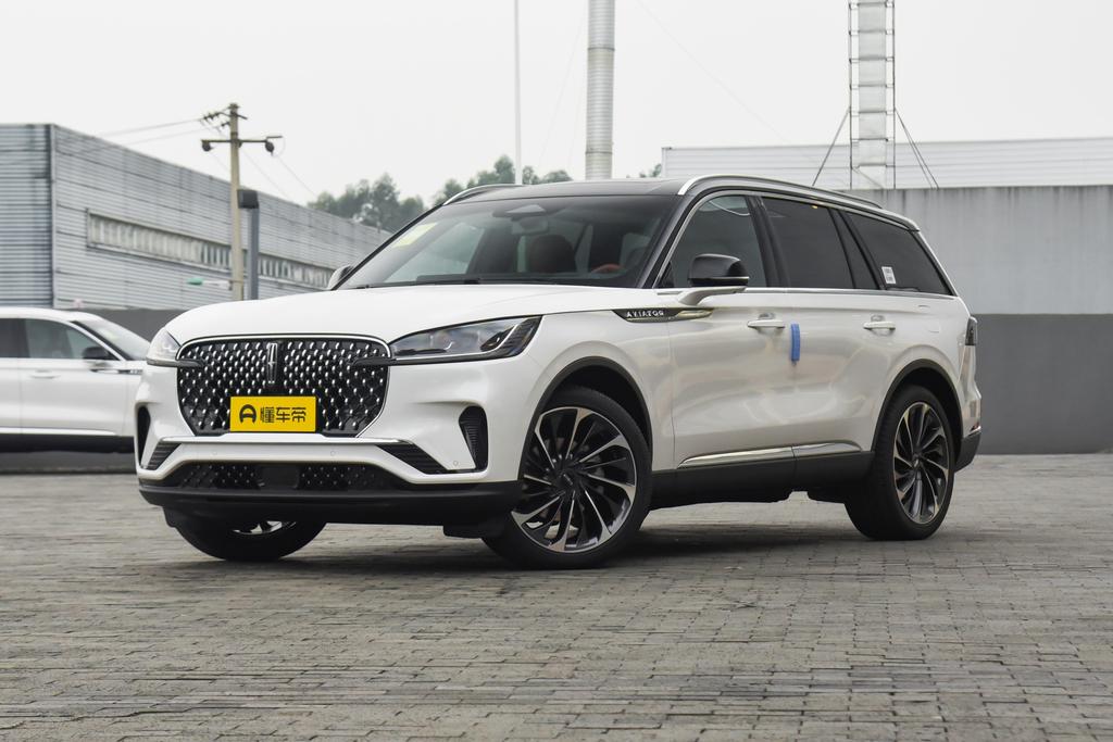 3.0T V6 four-wheel drive luxury elegant version six-seater