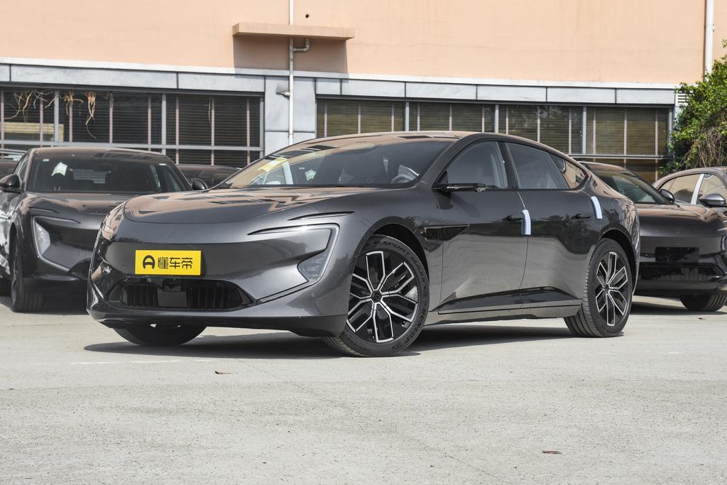 Ultra four-wheel drive pure electric version