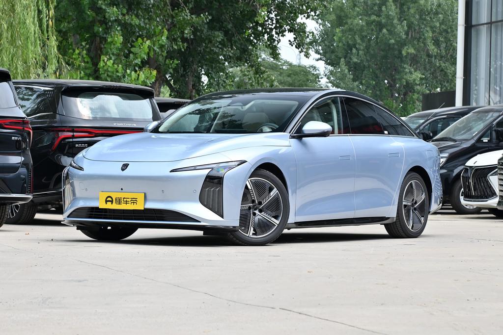 555 Luxury Edition