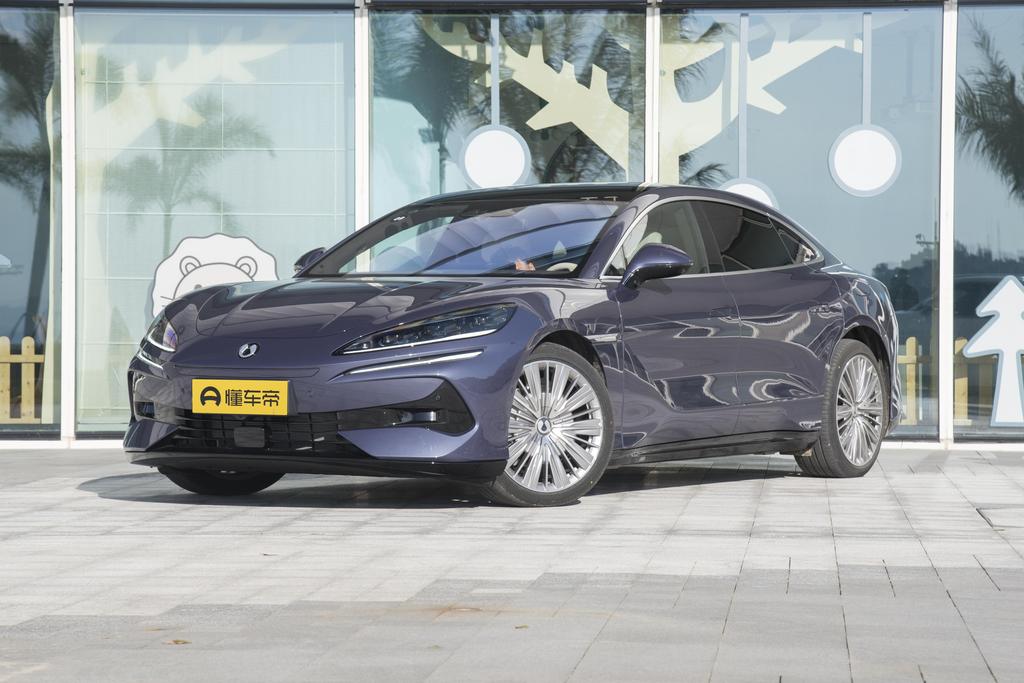 1100 four-wheel drive Ultra version