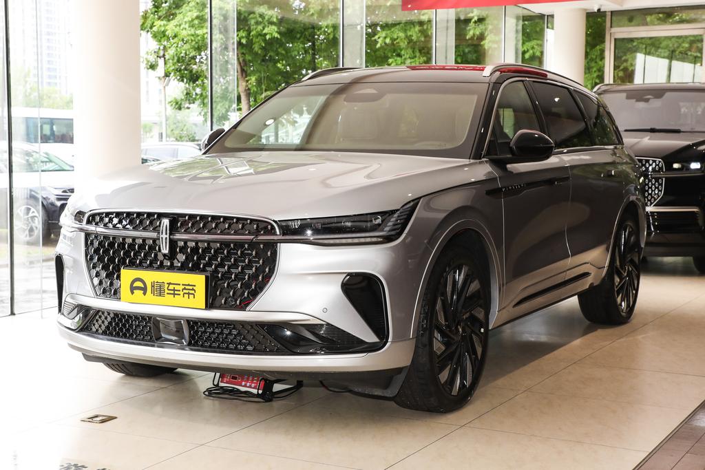 2.0T four-wheel drive Presidential hybrid version