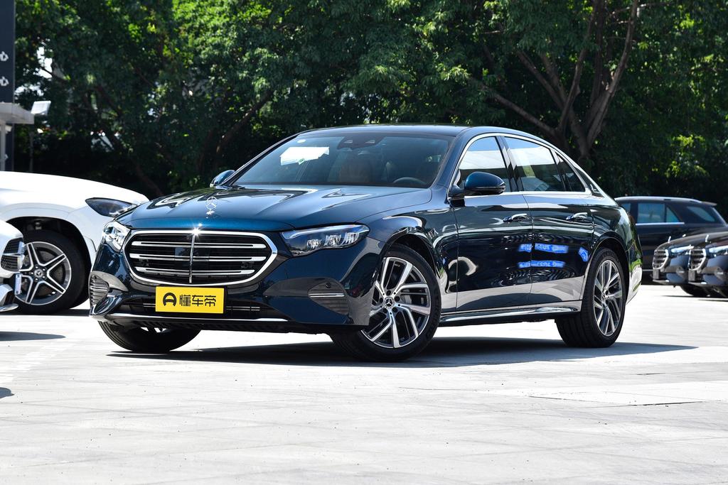 E 300 L fashion sedan