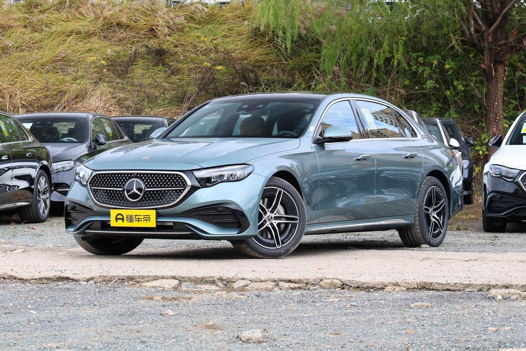 E 300 L luxury sports Sedan