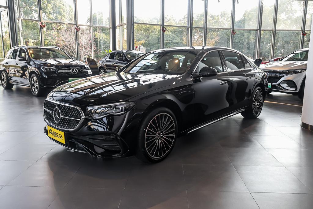 E 300 L Premium Sports Sedan