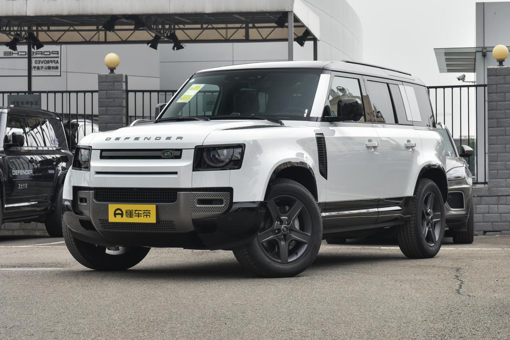 110 3.0T P400 SE X-DYNAMIC