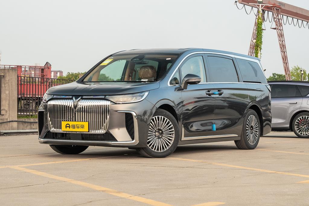 Four-wheel drive Premium Kunpeng Edition