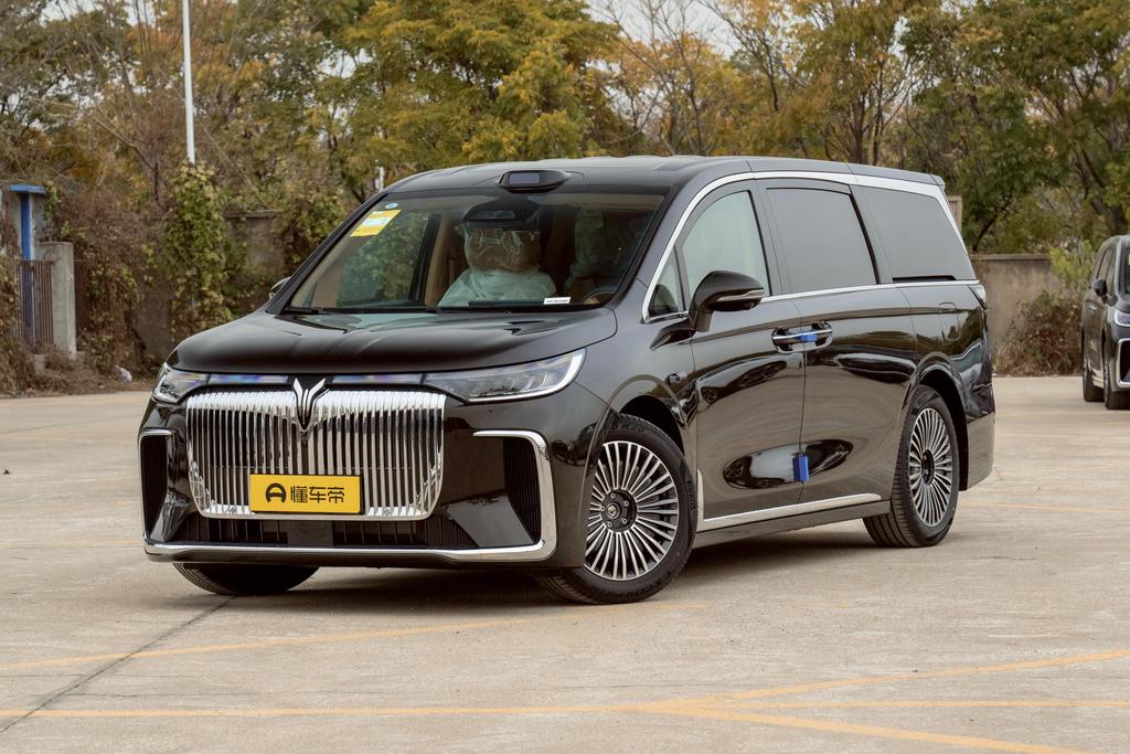 Four-wheel drive flagship dry version