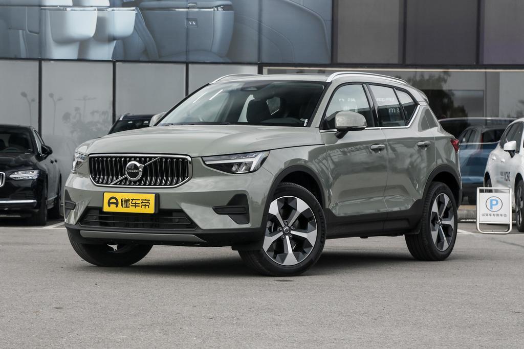 B4 four-wheel drive Zhiyuan Deluxe Edition