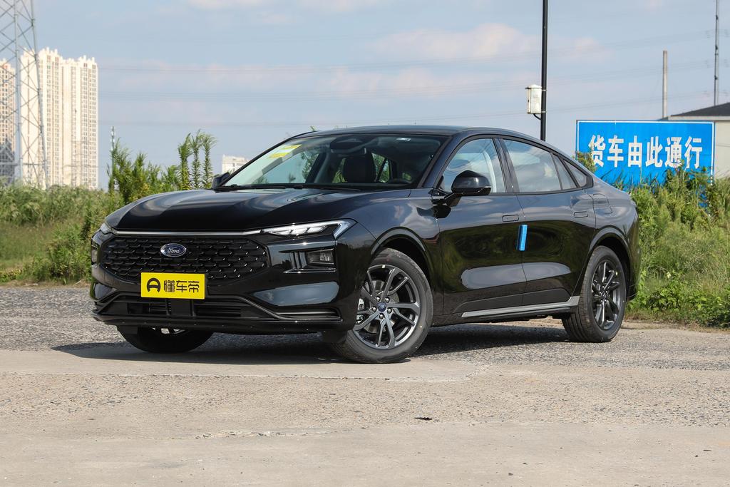 EcoBoost 245 Luxury