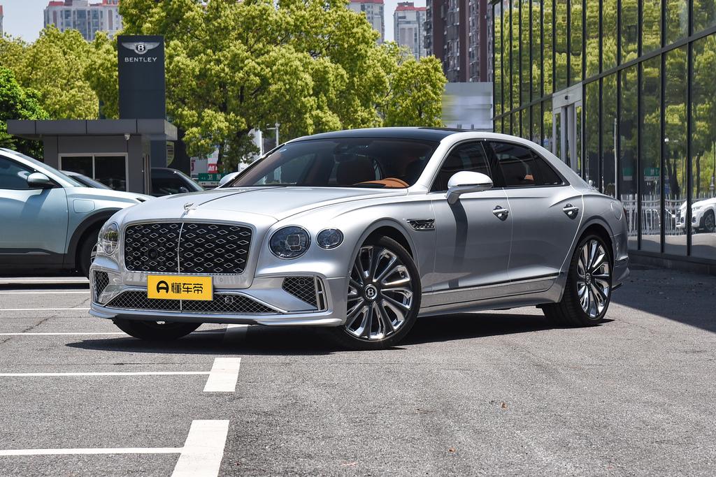 4.0T V8 Mulliner