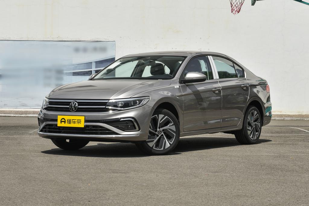 300TSI DSG Premium Edition