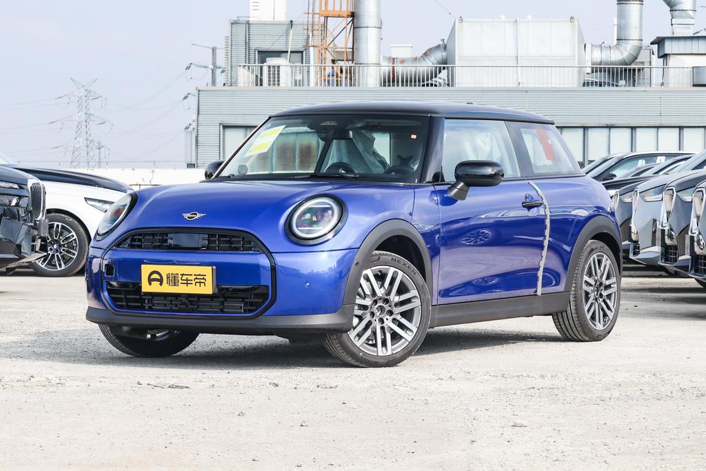 1.5T COOPER three-door classic School