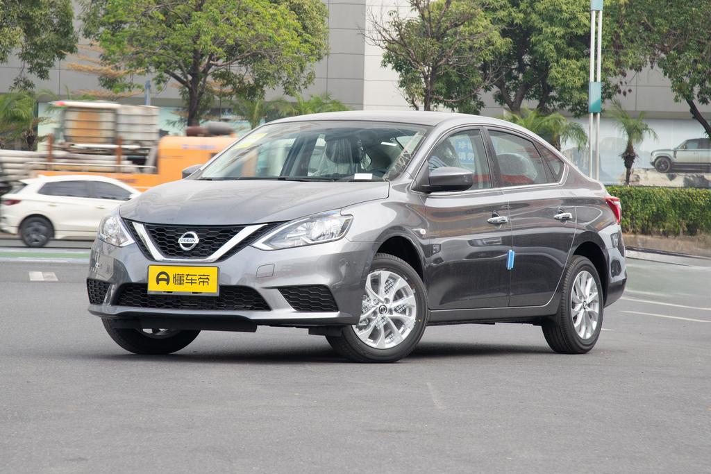 Facelift Two Classic 1.6L XL CVT Deluxe Edition