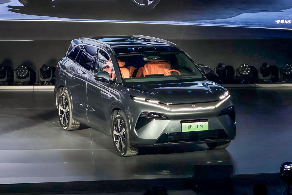 DM-p 200KM four-wheel drive lidar flagship type