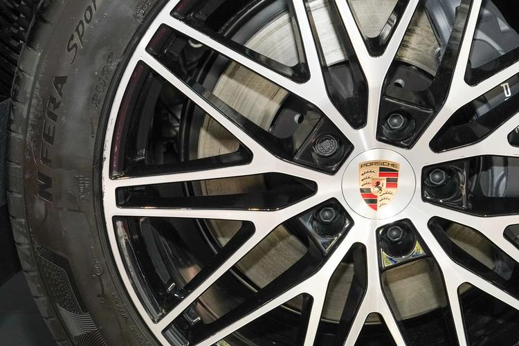 Фото машины 79