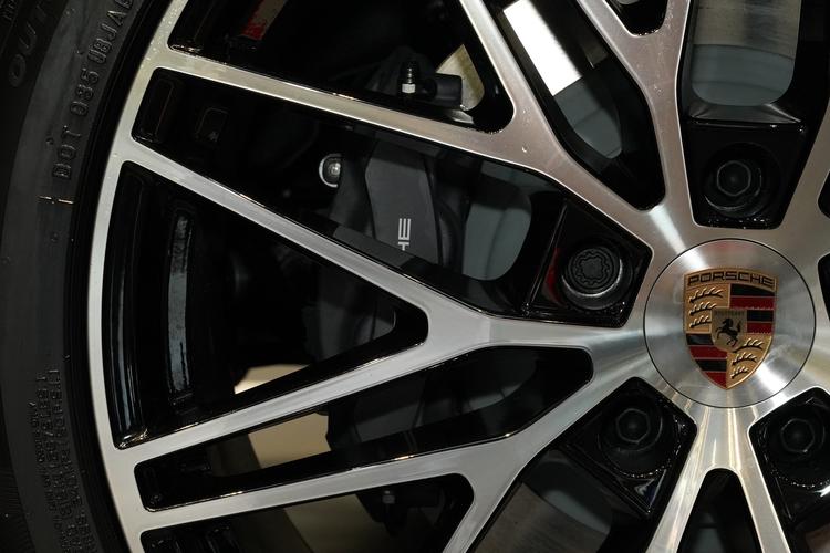 Фото машины 24