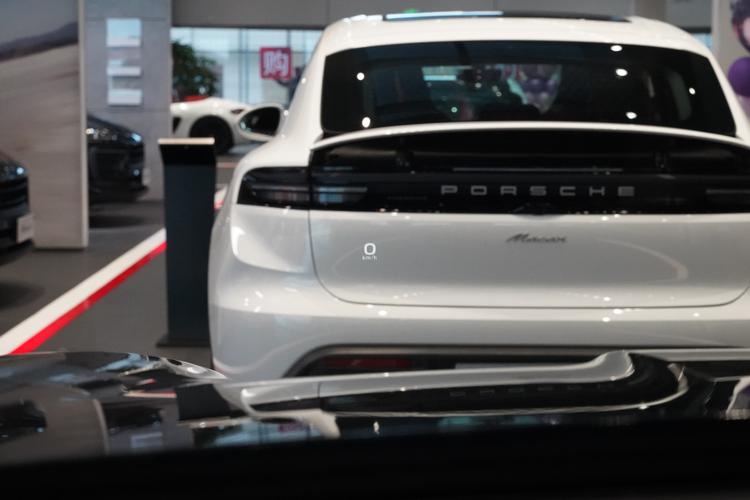 Фото машины 107