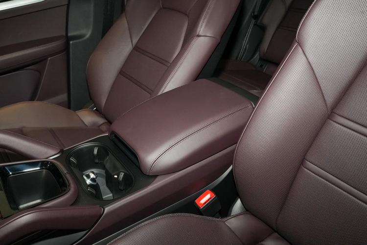 Фото машины 140