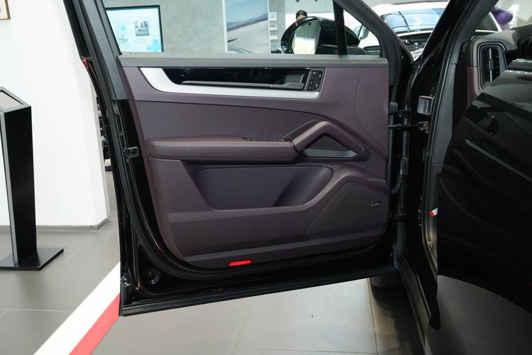 Фото машины 156