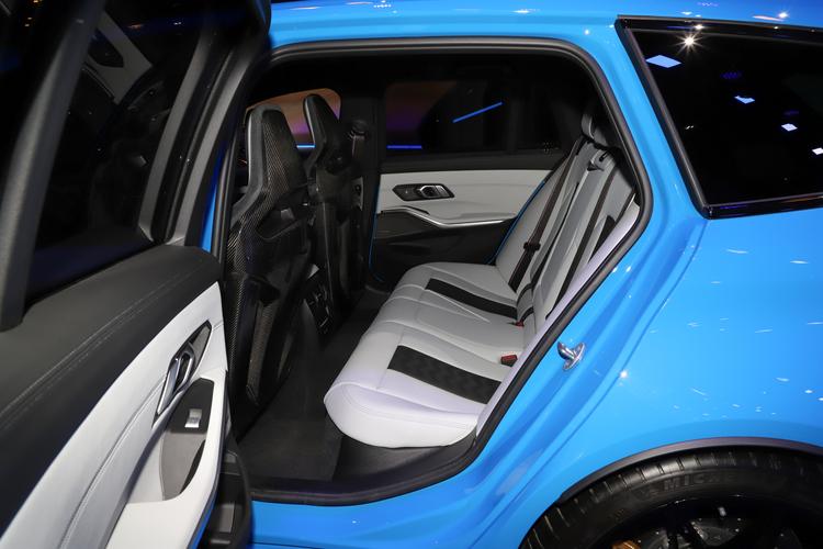 Фото машины 124